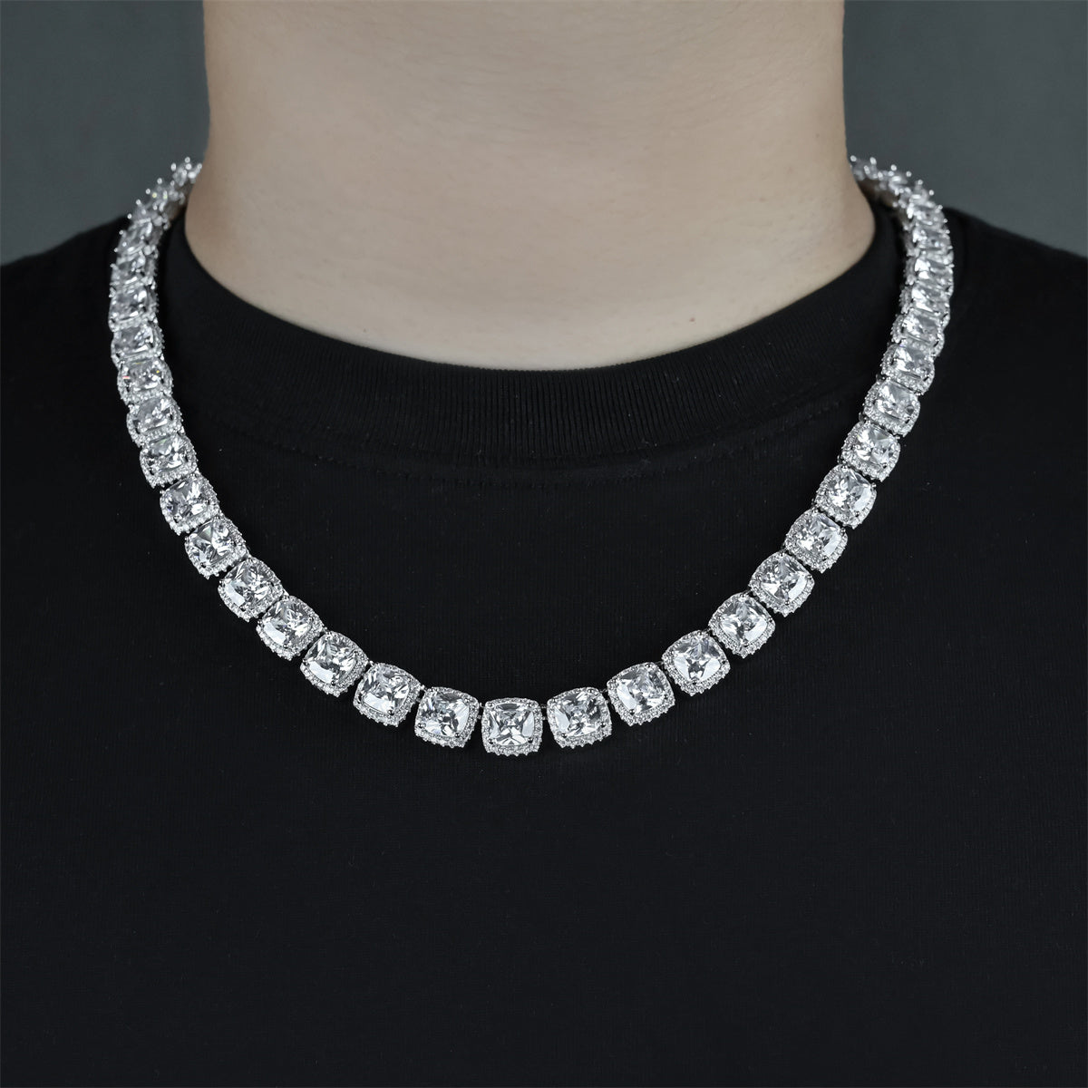 Square Cluster Chain